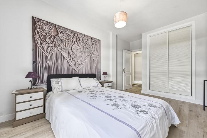 Image No.20-3 Bed Apartment for sale