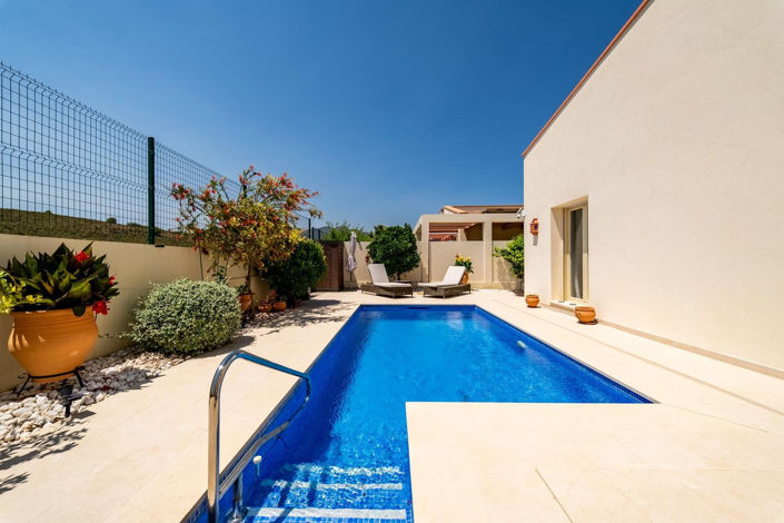 Image No.22-3 Bed Villa for sale