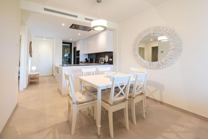 Image No.4-2 Bed Apartment for sale