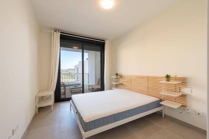 Image No.10-2 Bed Apartment for sale