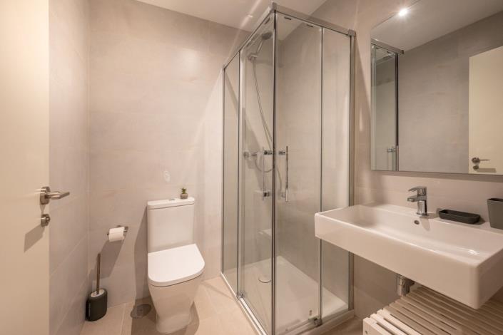 Image No.16-2 Bed Apartment for sale
