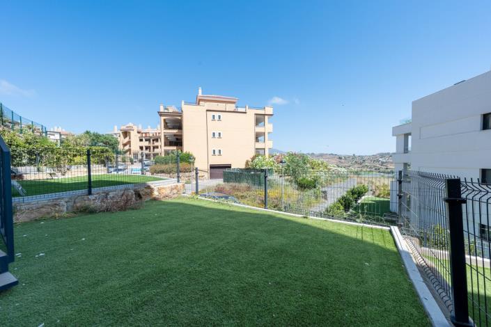Image No.20-2 Bed Apartment for sale
