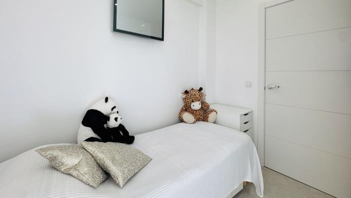 Image No.26-2 Bed Apartment for sale