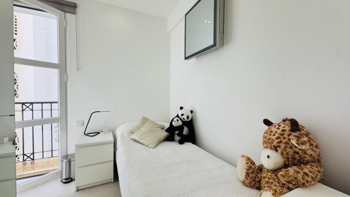 Image No.27-2 Bed Apartment for sale