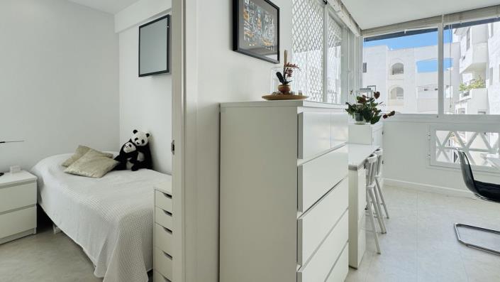 Image No.29-2 Bed Apartment for sale