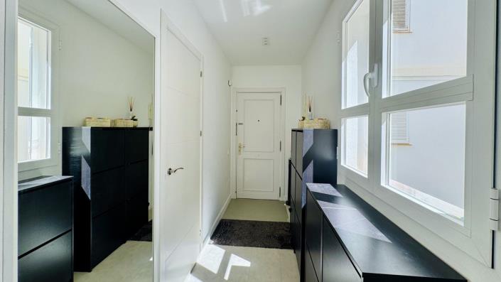 Image No.30-2 Bed Apartment for sale
