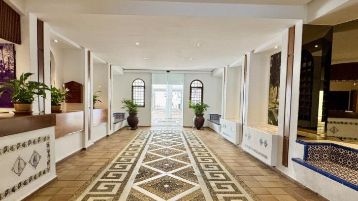Image No.37-2 Bed Apartment for sale
