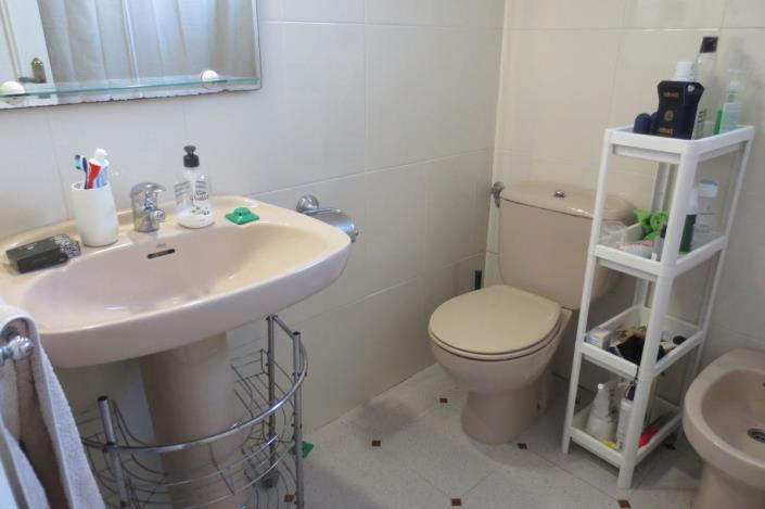 Image No.18-3 Bed Townhouse for sale