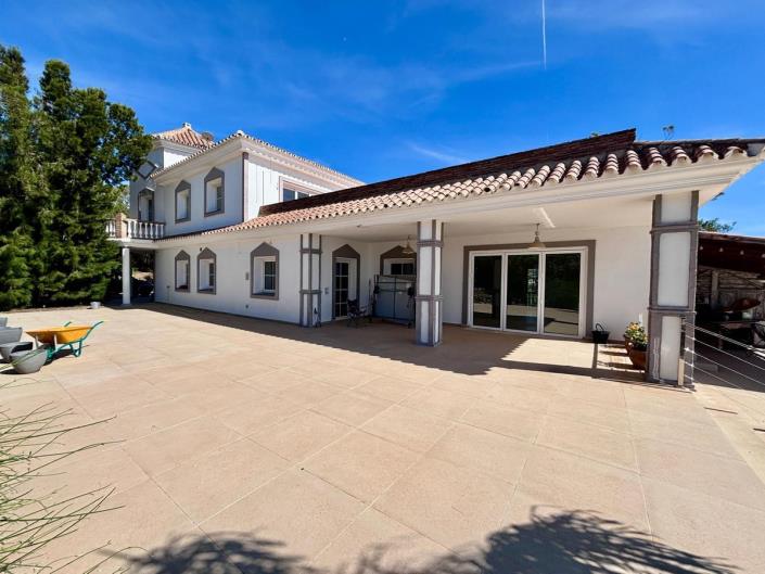 Image No.2-5 Bed Villa / Detached for sale
