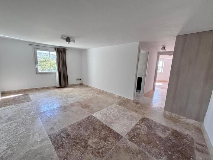 Image No.14-5 Bed Villa / Detached for sale