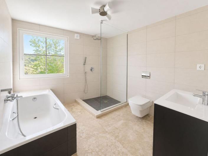 Image No.27-5 Bed Villa / Detached for sale