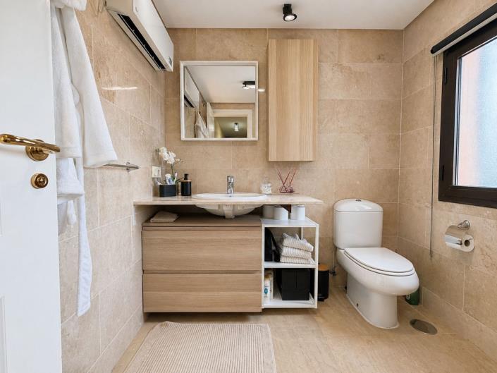 Image No.9-3 Bed Apartment for sale