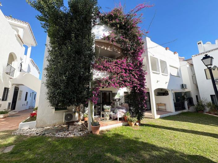 Image No.25-Jumelé de 3 chambres à vendre à Estepona