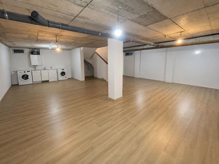 Image No.7-3 Bed House for sale