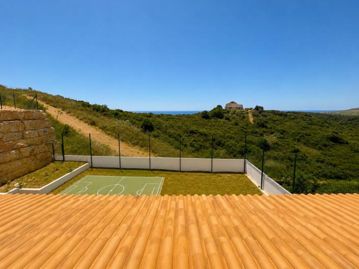 Image No.9-3 Bed House for sale