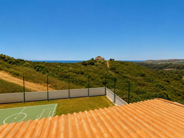 Image No.8-3 Bed House for sale