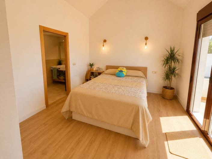 Image No.19-3 Bed House for sale