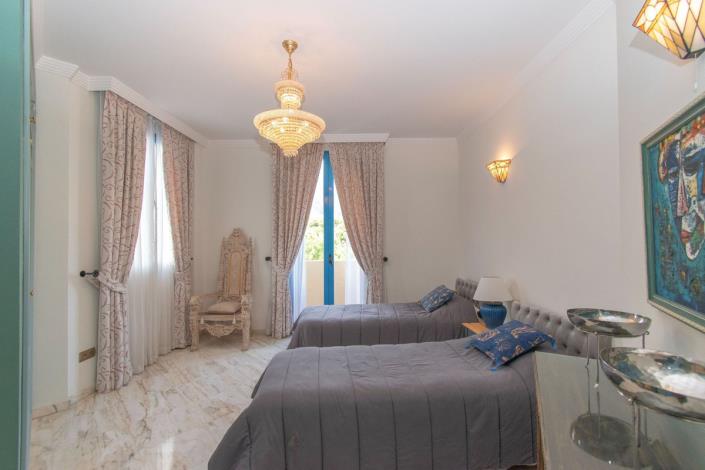 Image No.19-5 Bed Penthouse for sale