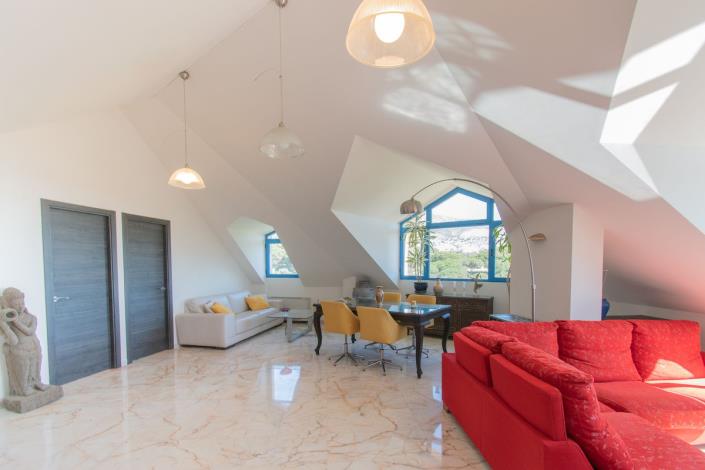 Image No.32-5 Bed Penthouse for sale