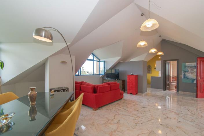Image No.33-5 Bed Penthouse for sale