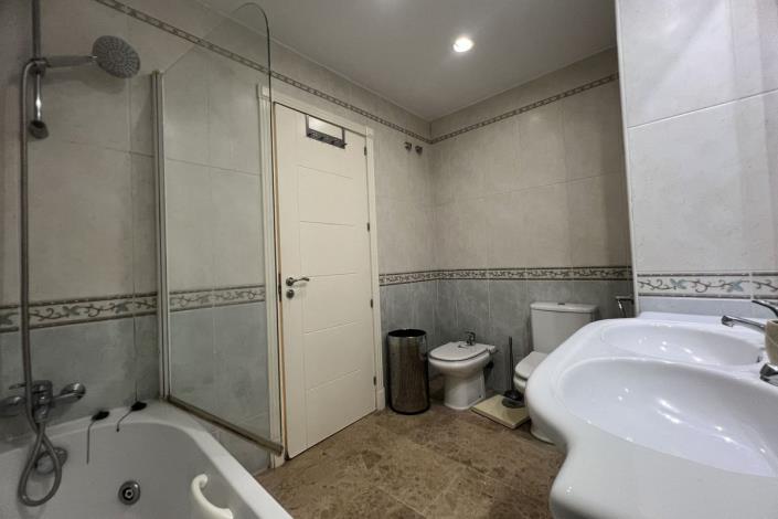 Image No.21-2 Bed Apartment for sale