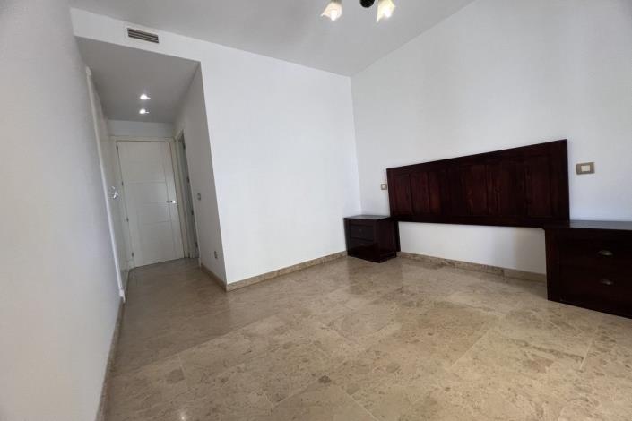 Image No.20-2 Bed Apartment for sale