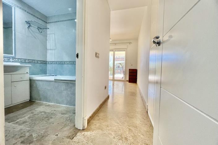 Image No.23-2 Bed Apartment for sale