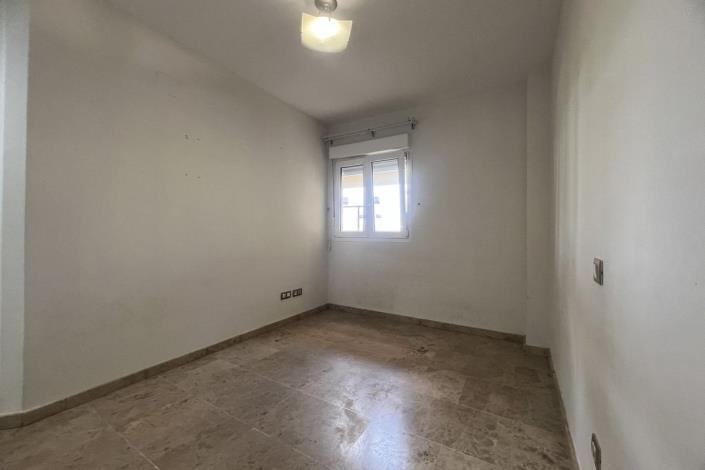 Image No.28-2 Bed Apartment for sale