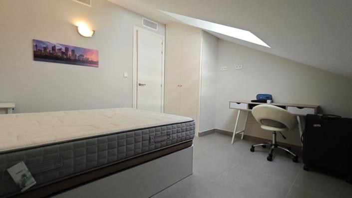 Image No.10-2 Bed Apartment for sale