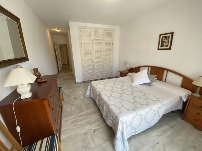 Image No.20-3 Bed Apartment for sale