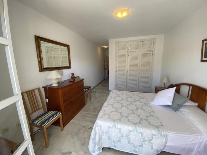 Image No.24-3 Bed Apartment for sale