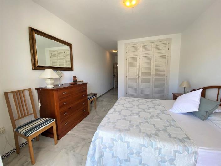 Image No.25-3 Bed Apartment for sale