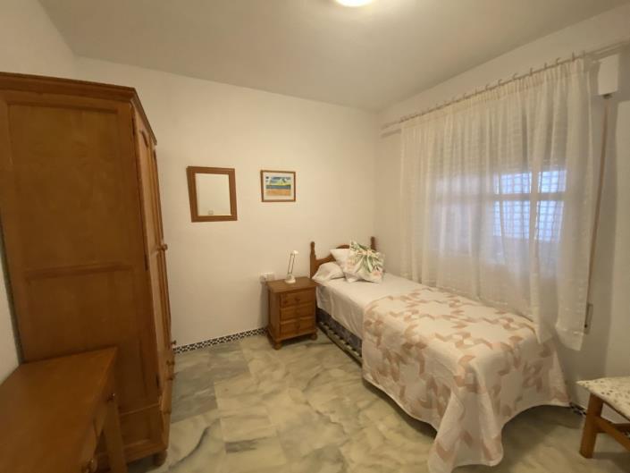 Image No.34-3 Bed Apartment for sale