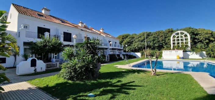 Image No.35-3 Bed Apartment for sale