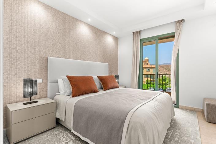 Image No.14-3 Bed Apartment for sale