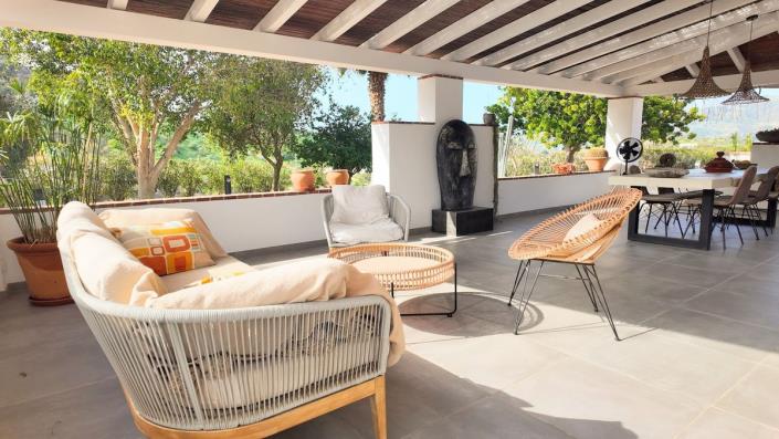 Image No.4-6 Bed Villa for sale