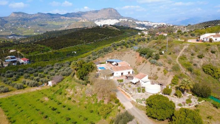 Image No.7-6 Bed Villa for sale