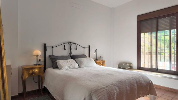 Image No.13-6 Bed Villa for sale