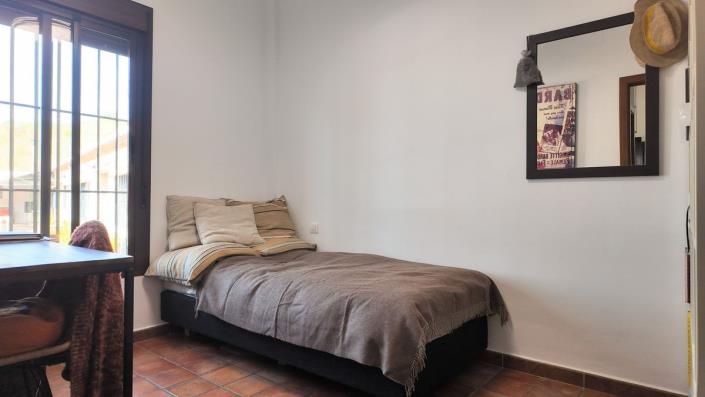 Image No.15-6 Bed Villa for sale