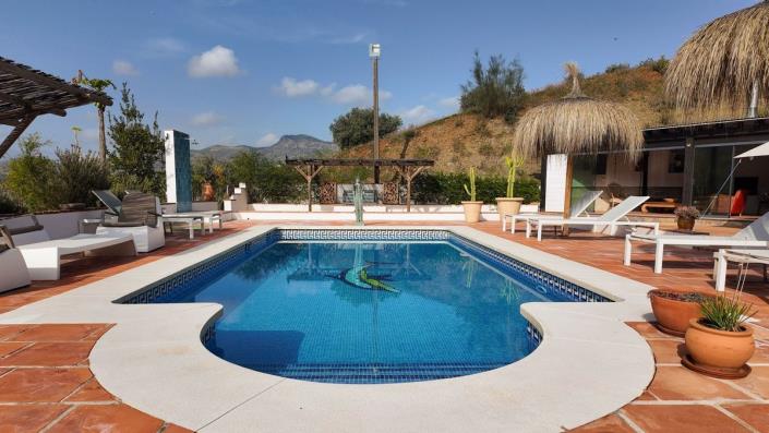 Image No.30-6 Bed Villa for sale