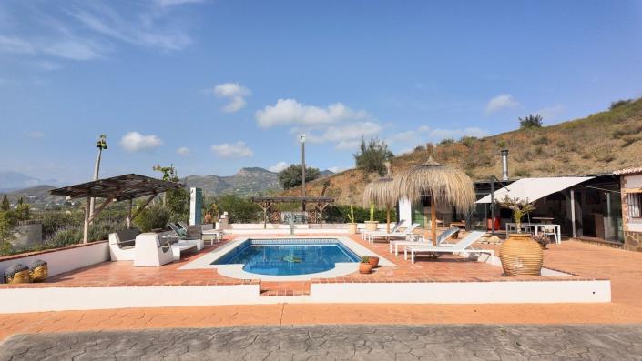 Image No.32-6 Bed Villa for sale