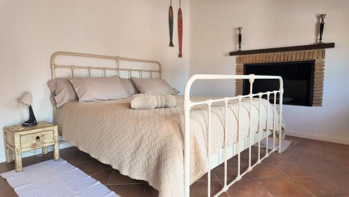 Image No.44-6 Bed Villa for sale