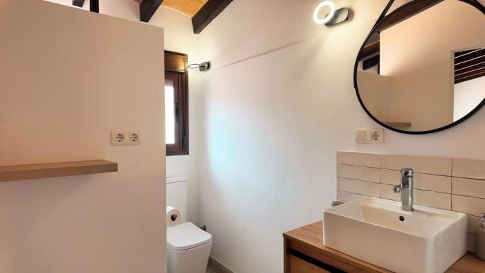 Image No.48-6 Bed Villa for sale