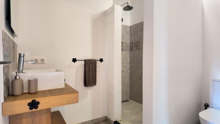 Image No.49-6 Bed Villa for sale