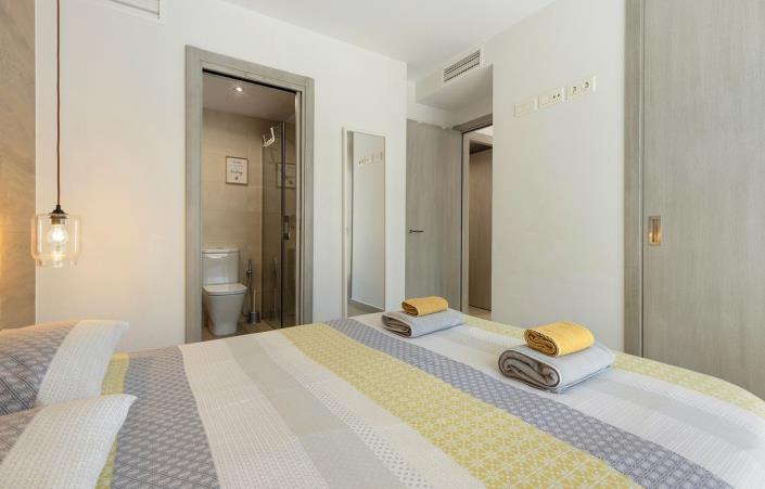 Image No.12-2 Bed Apartment for sale