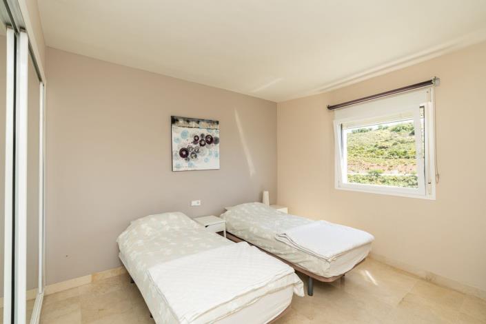 Image No.8-2 Bed Apartment for sale