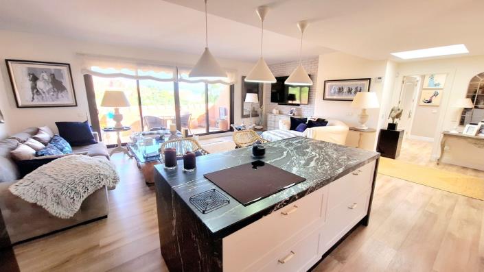 Image No.5-2 Bed Penthouse for sale
