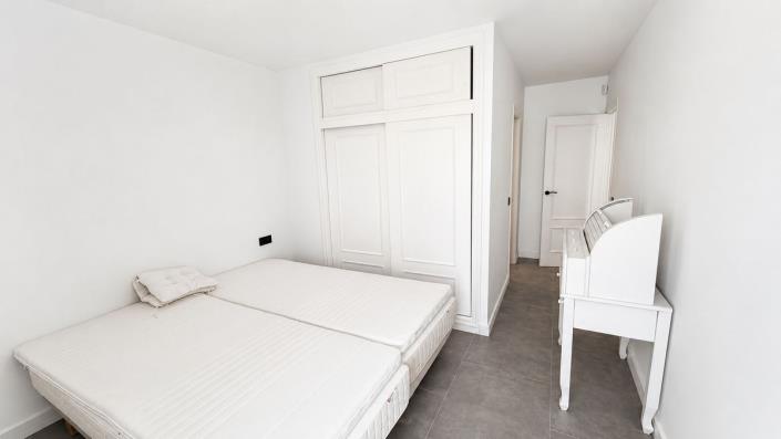Image No.12-2 Bed Apartment for sale