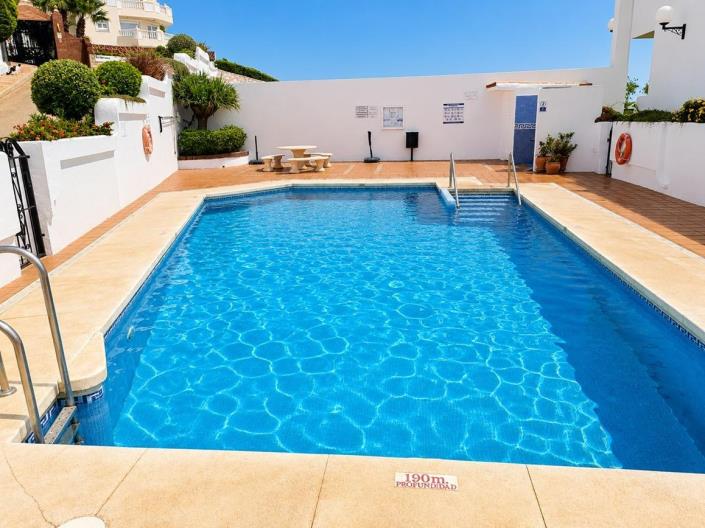 Image No.2-4 Bed Apartment for sale