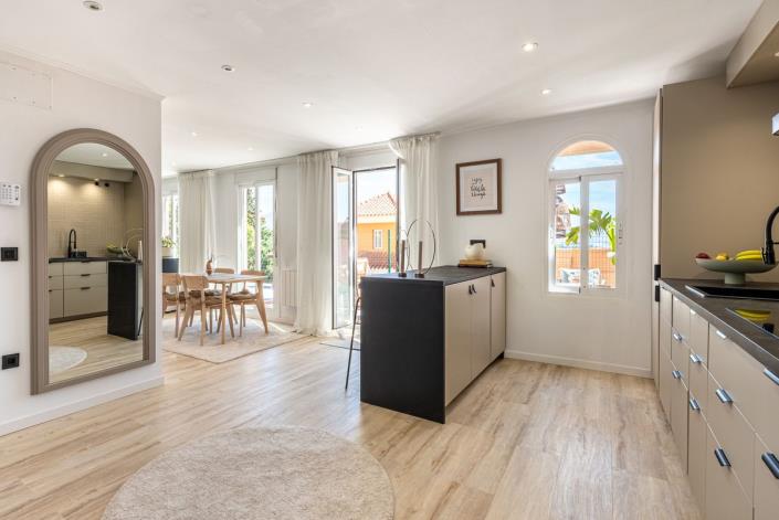 Image No.8-2 Bed Apartment for sale